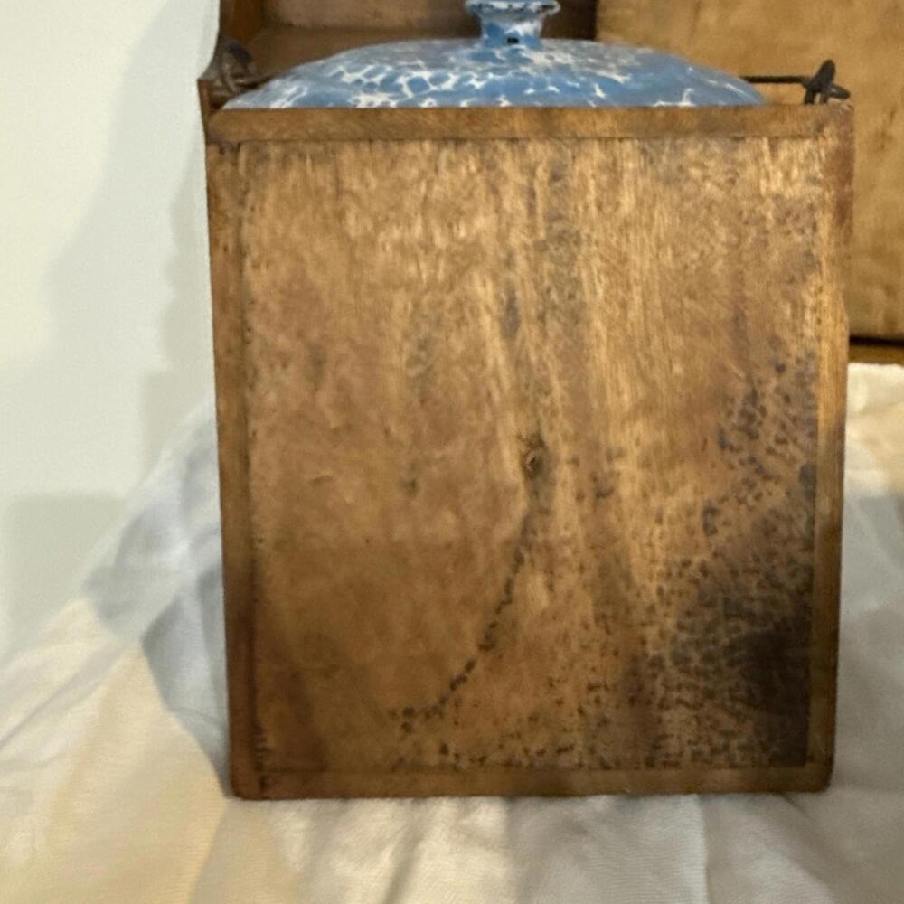 VTG Fighting Rooster Wood Kitchen Canister  MCM Primitive Dovetail Retro… - Picture 6 of 8